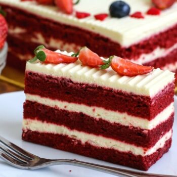 Red velvet birthday cake delivery