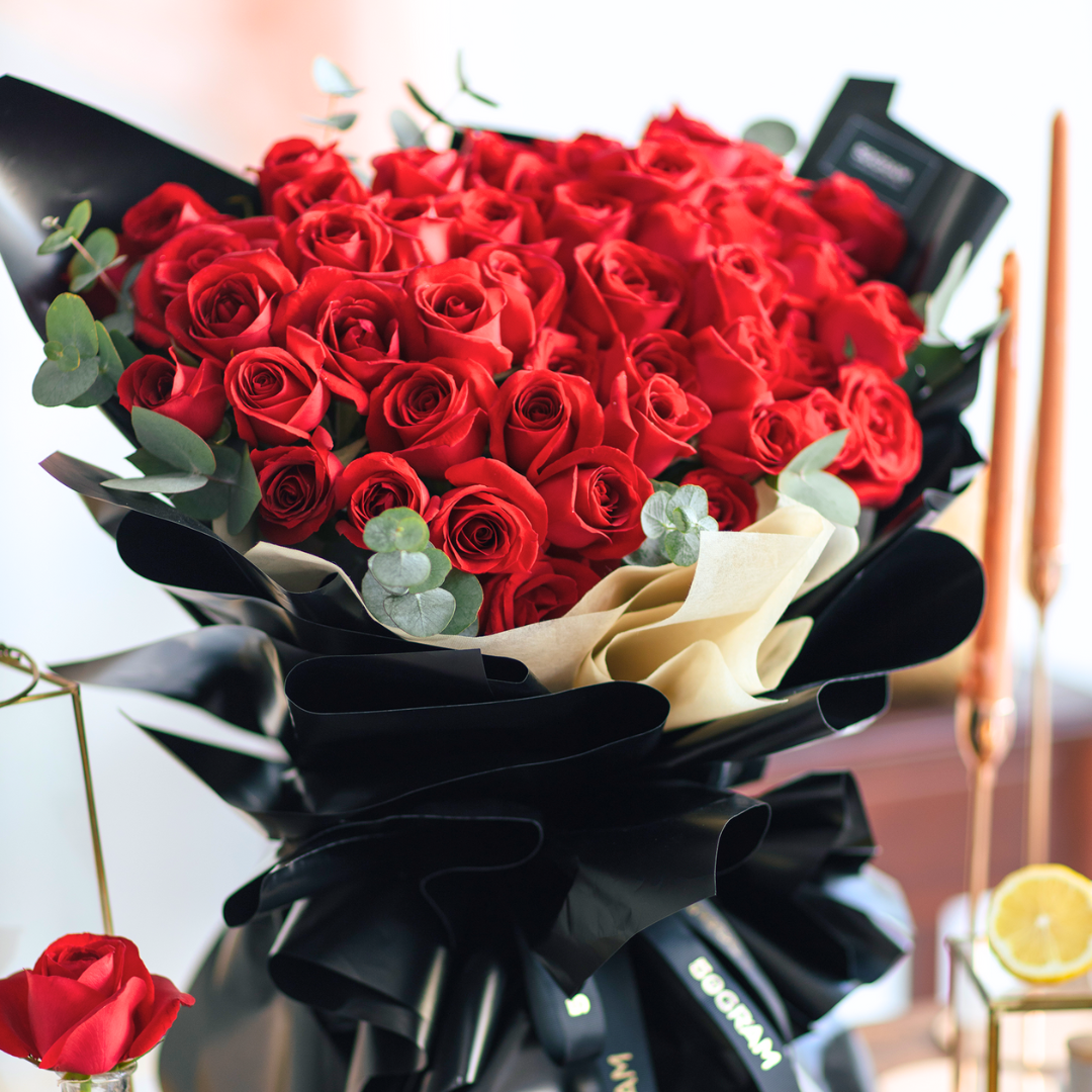 Luxuriante 50 Red Roses Bouquet Free Delivery KL & PJ