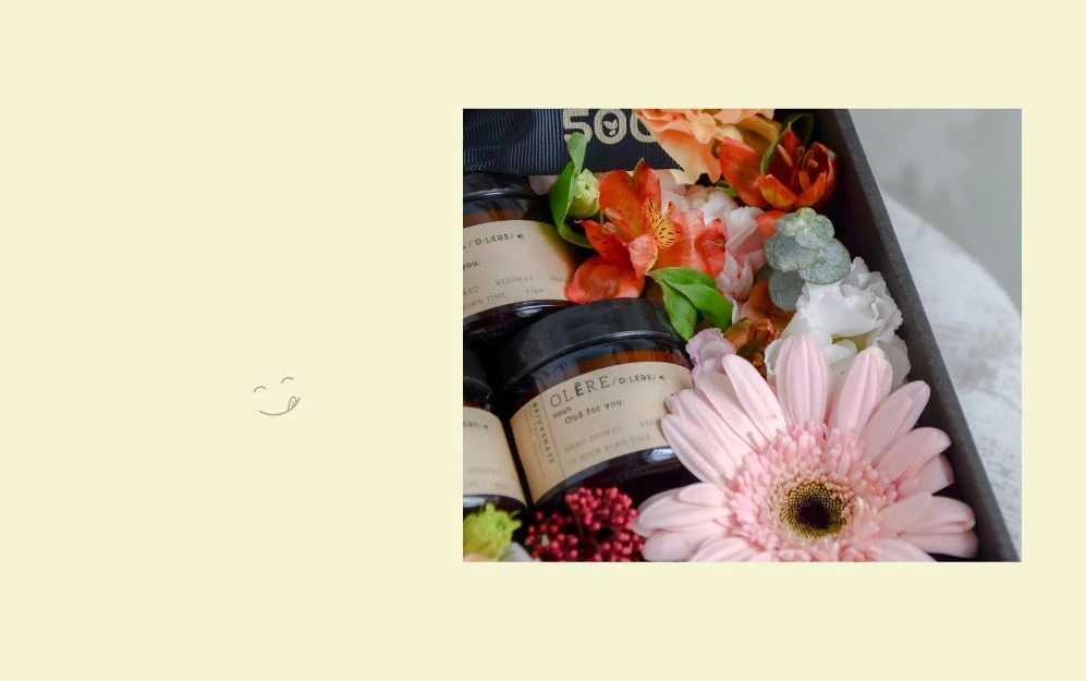 Forever Queen - Mother's Day OLĒRE Flower Box 5 Olere Box 4