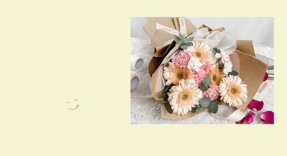 Forever Young - Mother's Day Hand Bouquet 4 Product Desc Forever Young 4