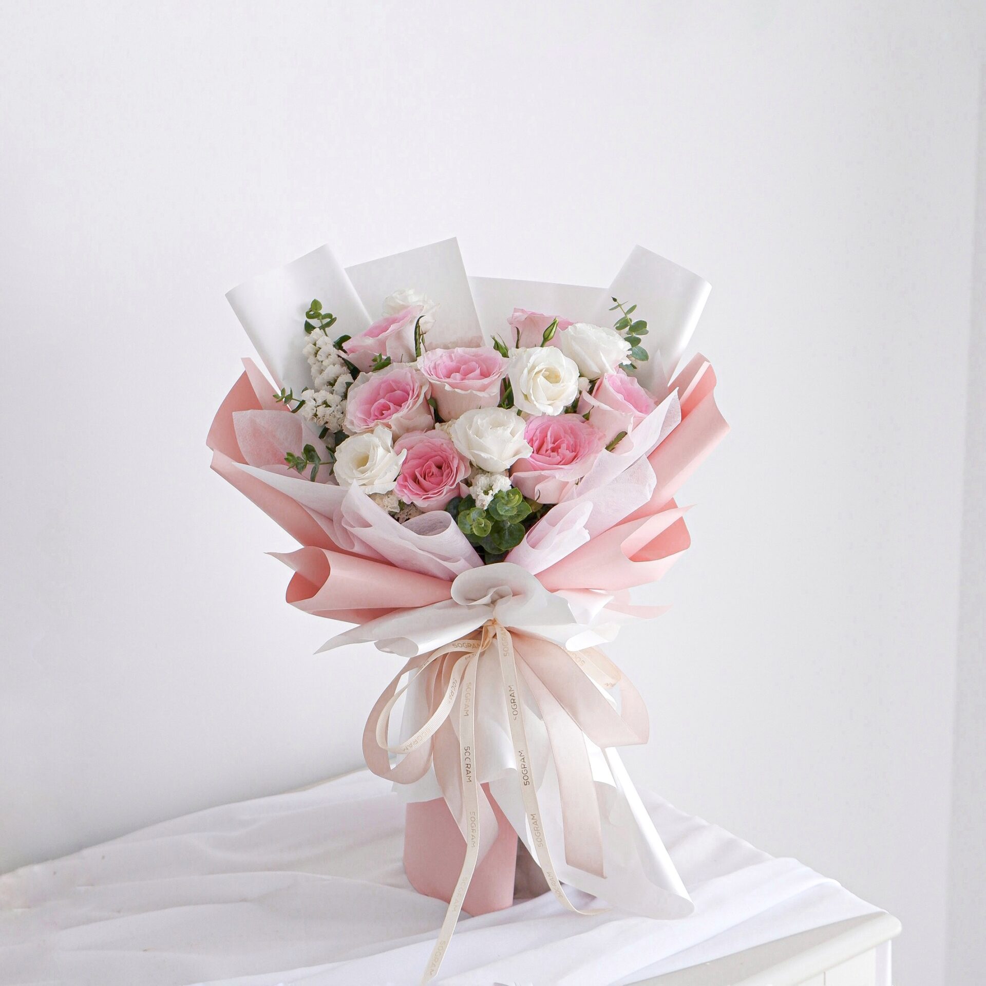 Fairy Romantic – Pink Roses Bouquet