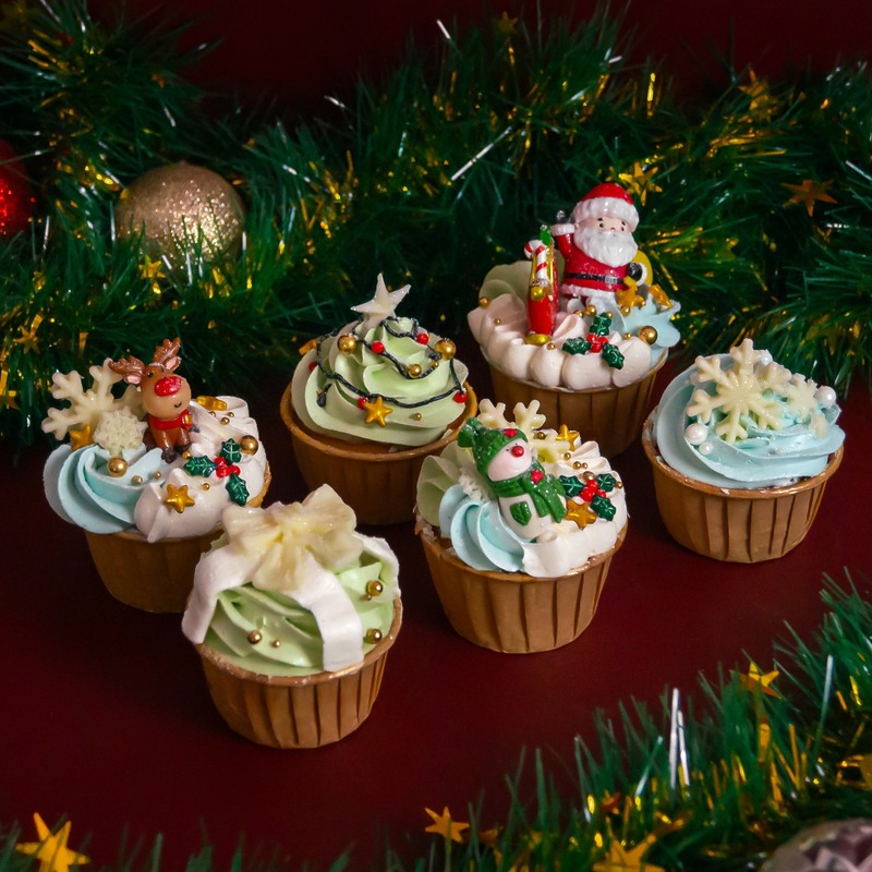 Christmas buttercream cupcakes 6pcs 7 1