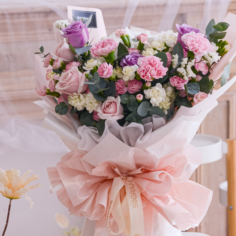 White Hydrangea, Pink Rose, Purple Rose, Carnation Pink, White Orchid, Spray Carnation White, Spary Carnation Pink, Eucalyptus Cinerea, Free Delivery, KL, Kuala Lumpur, Birthday, Surprise