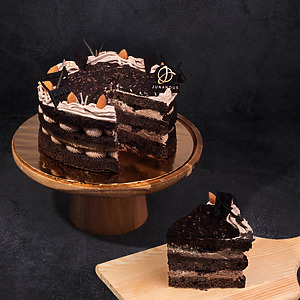 Hazelnut Chocolate Vegetarian Naked Cake - 6 inch (serve 10-20pax)