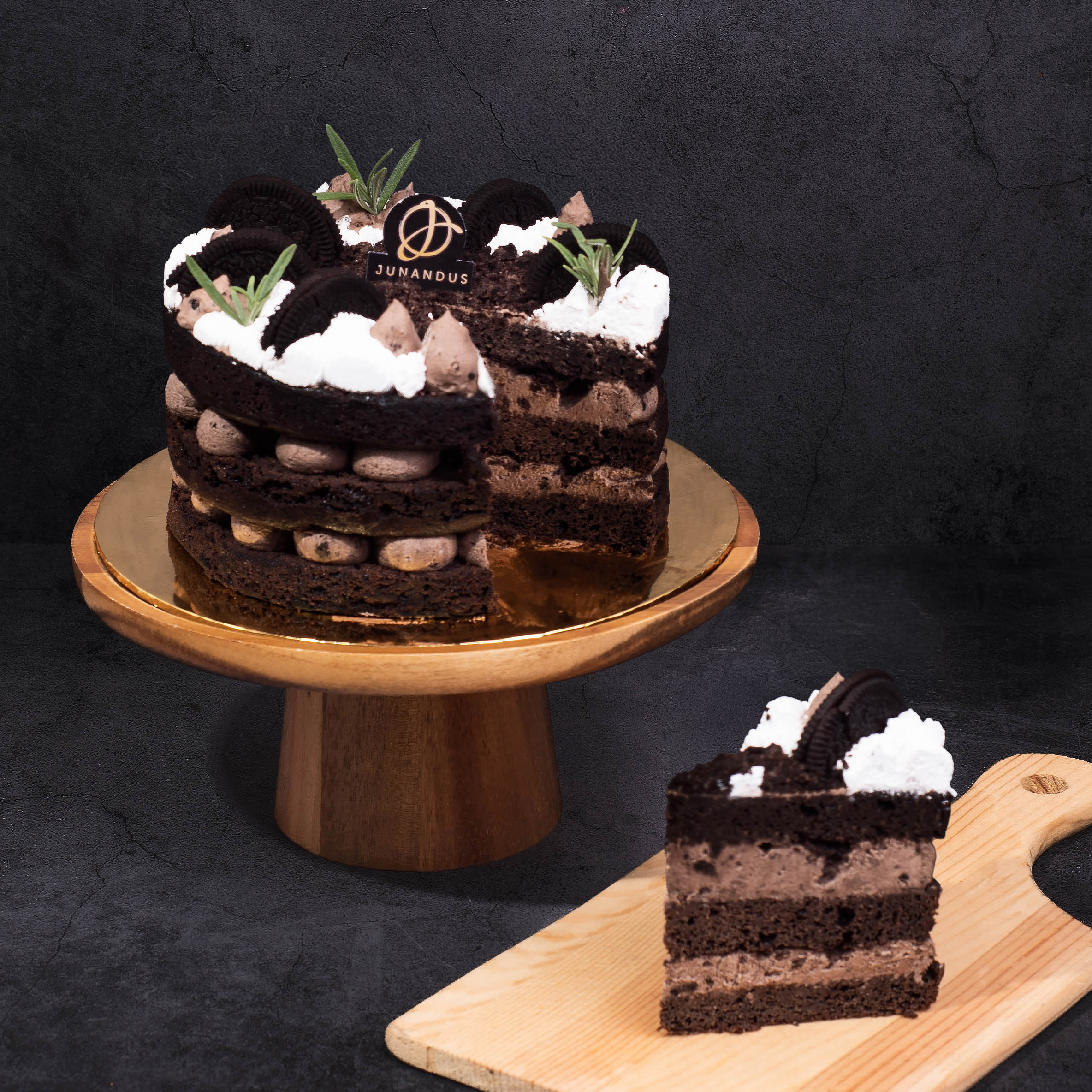 Oreo chocolate vegan naked cake 5 1