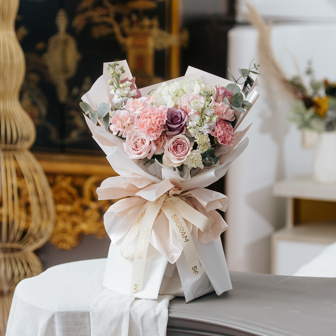 Pink Scape White Hydrangea Bouquet – Medium
