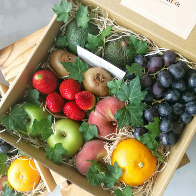 Fruit Box, Get well soon, Free Delivery, KL, Kuala Lumpur, Birthday, Surprise, Avocado, kiwi, orange, peach, granny smith apple, strawberry, grapes