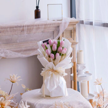 Light pink, tulip, light pink tulip, free delivery, kl, kuala lumpur, birthday, surprise
