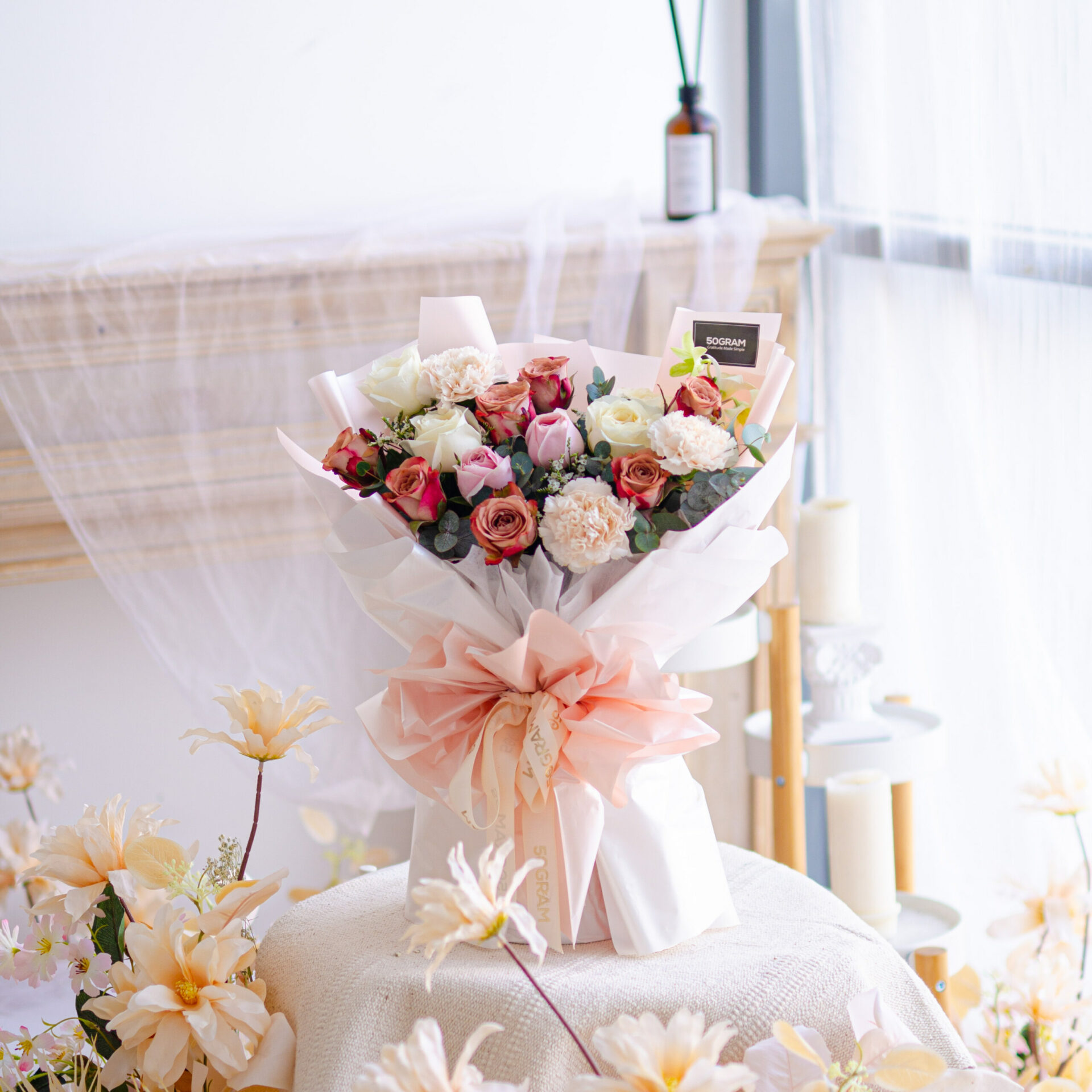 Cappucinoya – cappucino rose bouquet – (m) | hand bouquet