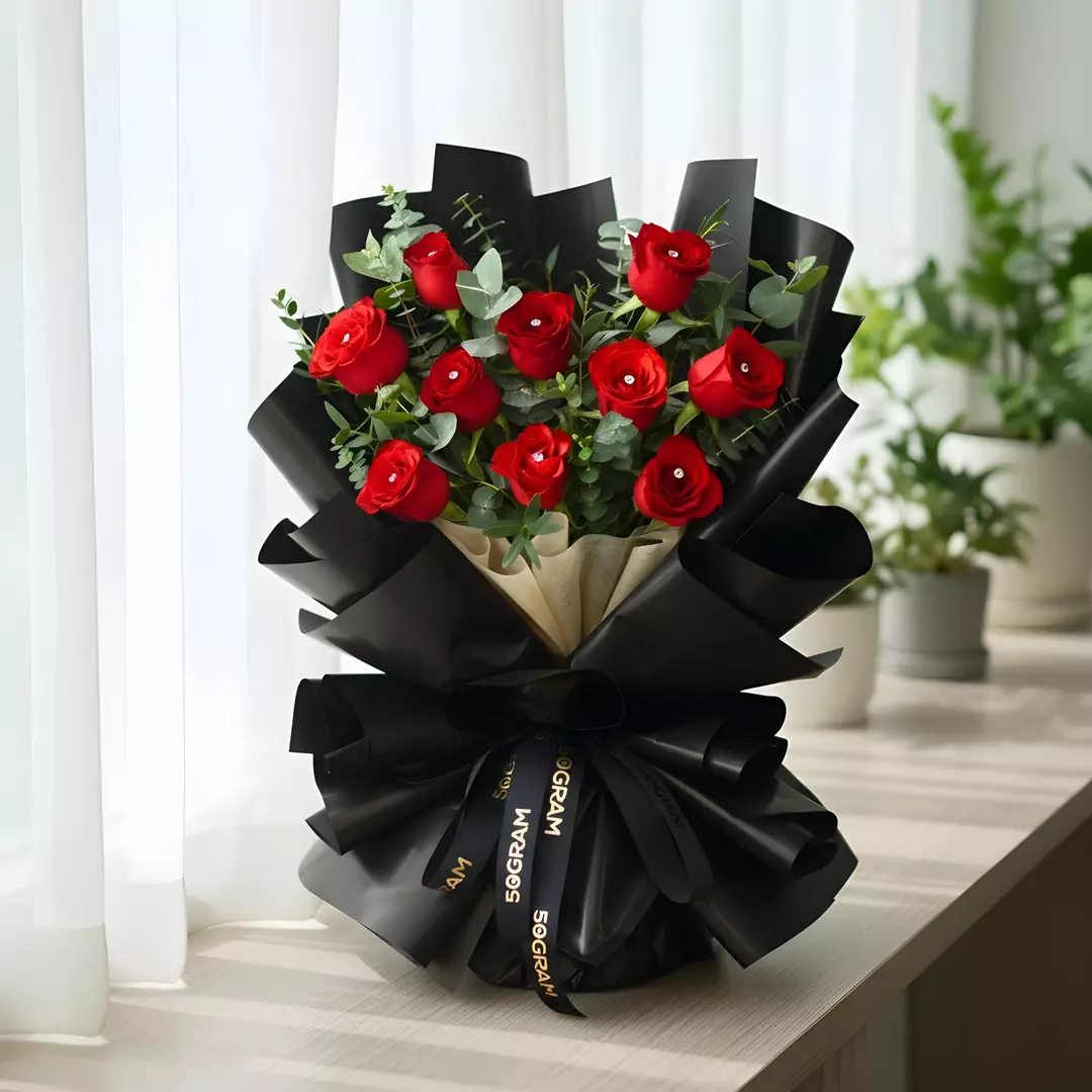 Classic Red Roses Hand Bouquet