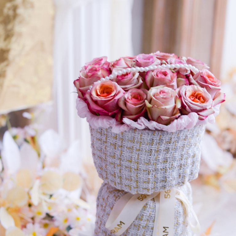 Pink Romance Russian Style Valentine Bouquet - Bouquet Free Delivery to KL/PJ