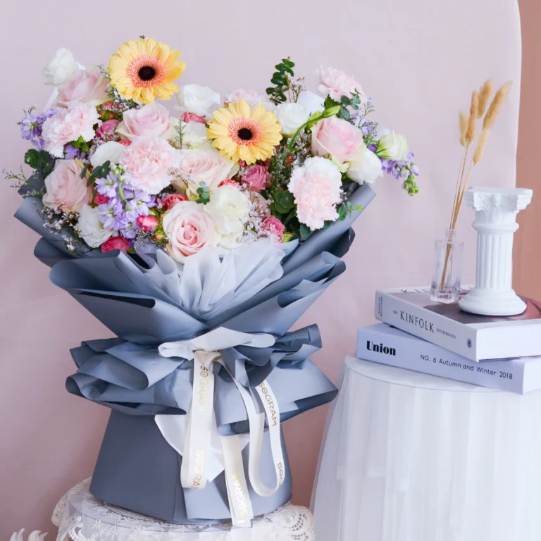 Enchanted Garden Valentine flower bouquet (L) Free Delivery KL & PJ