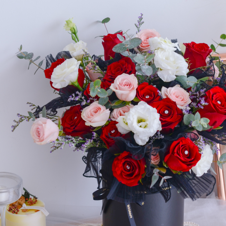 Sweet Monica Red Roses Valentine Bouquet (L) Free Delivery KL & PJ