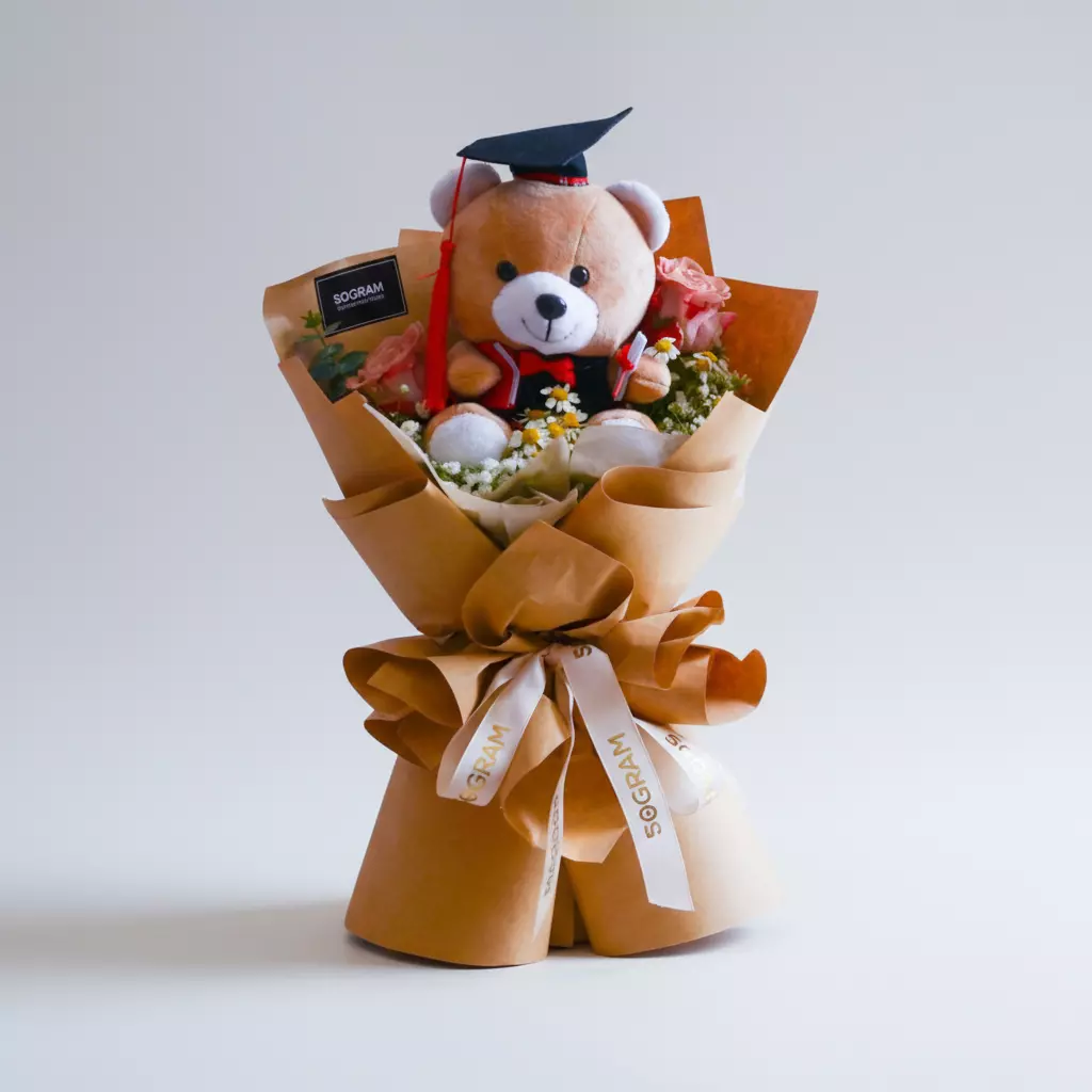 Rosy Bear Graduation Hand Bouquet