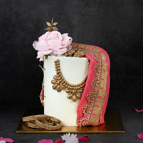 Saree designer cake 1 1