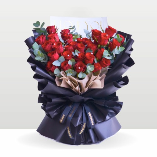 Ebony love red roses valentine hand bouquet large 1. 1