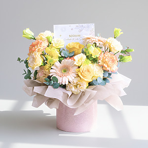 Cherished Blooms Pink Daisy Flower Box