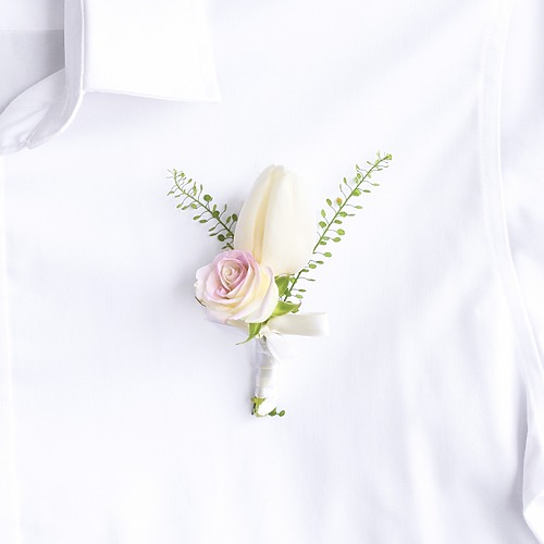 Heartfelt promise boutonniere