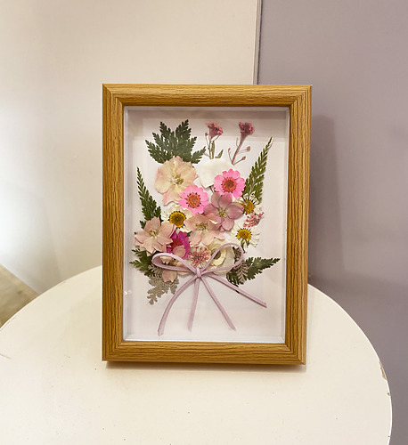 Petal collage pink