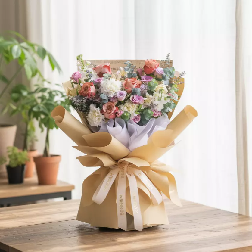 Burlap Kiss Cappuccinno Rose Hand Bouquet