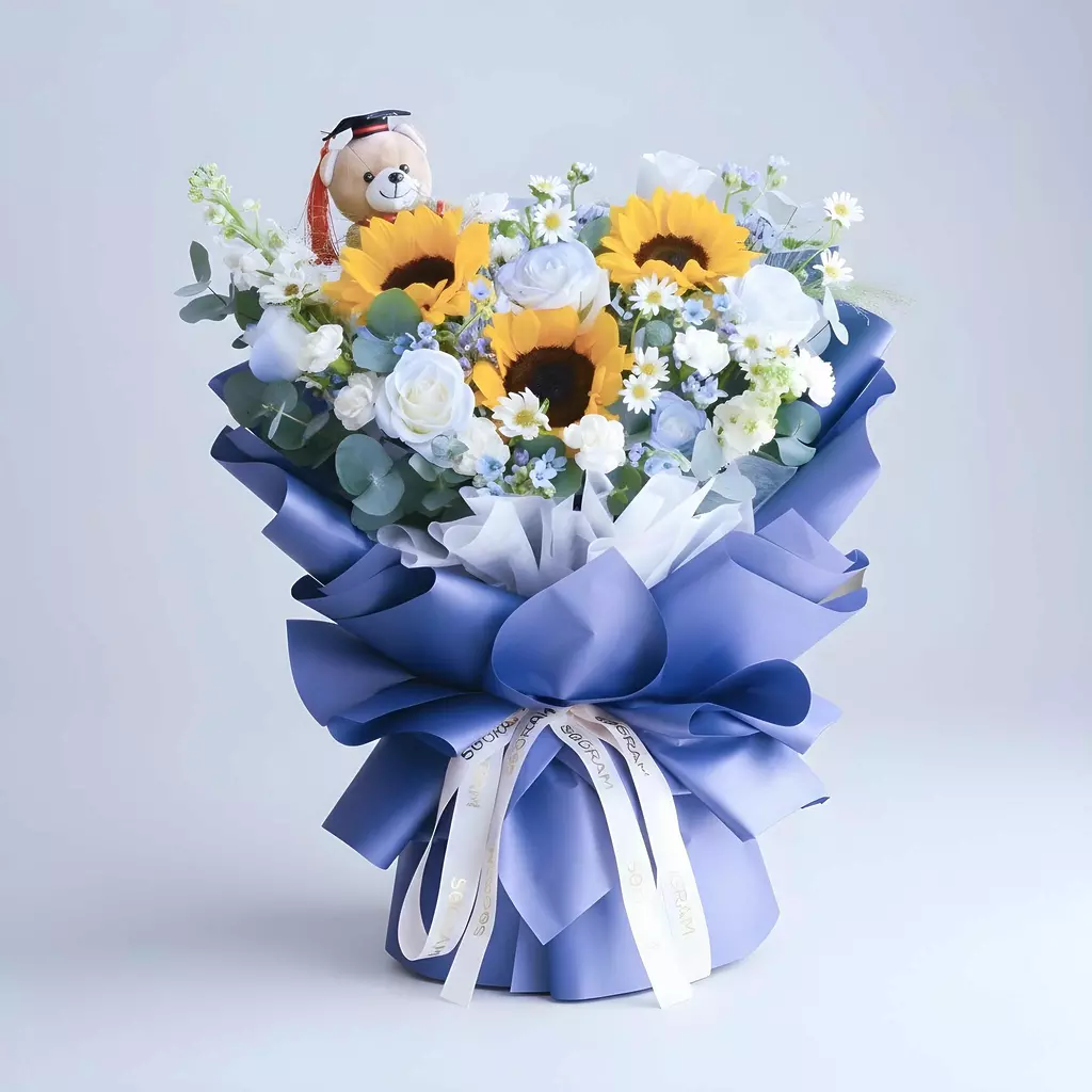 Skybound Hand Bouquet