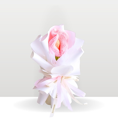 Sweet Calla Kiss Crochet Mini Bouquet 1