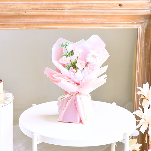 Snuggle blossom crochet bouquet 2