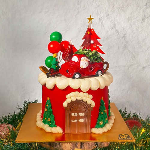 Red santa house theme cake y25 1 1